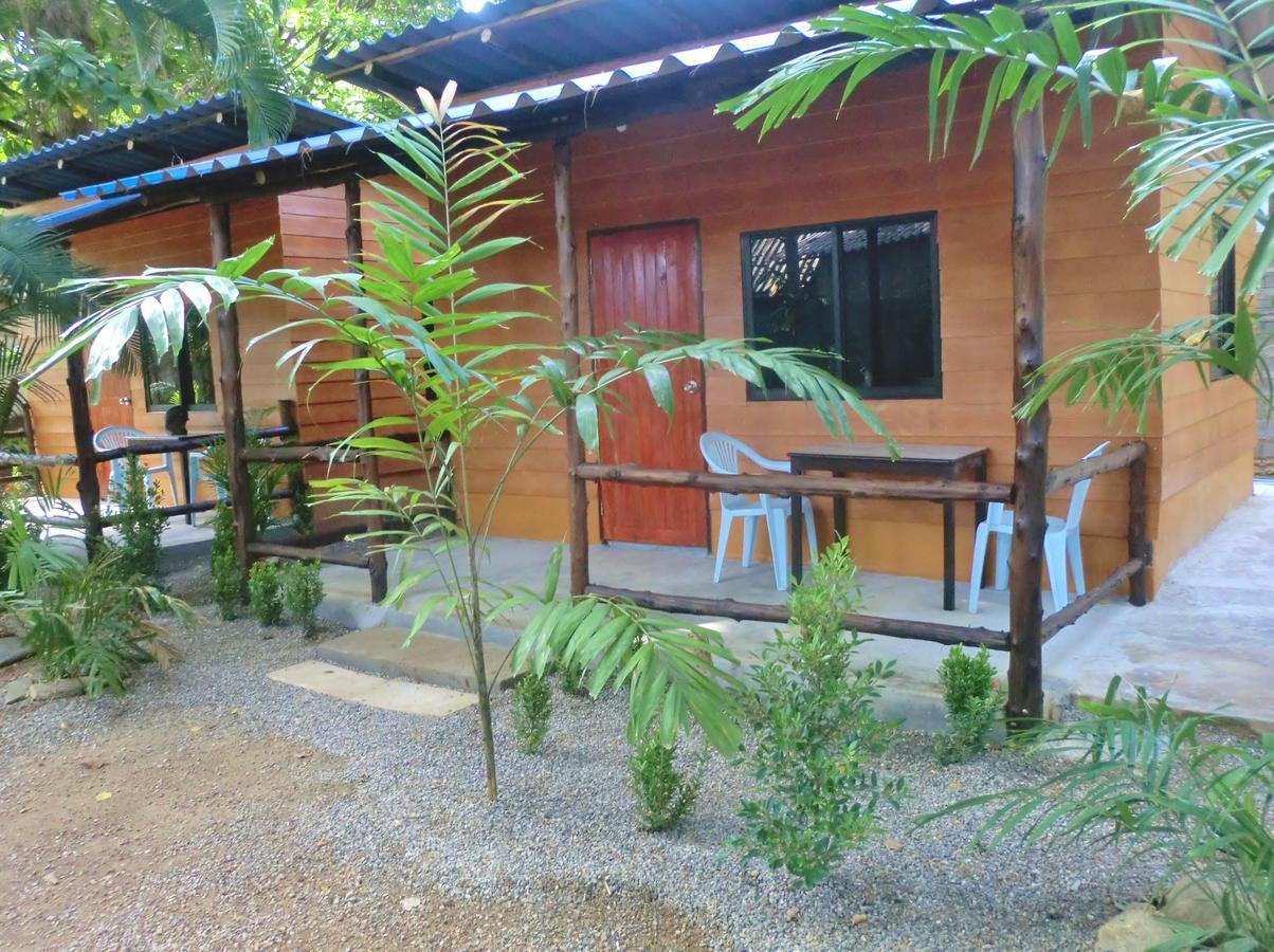 Hans Strand Bungalows Ko Lanta エクステリア 写真